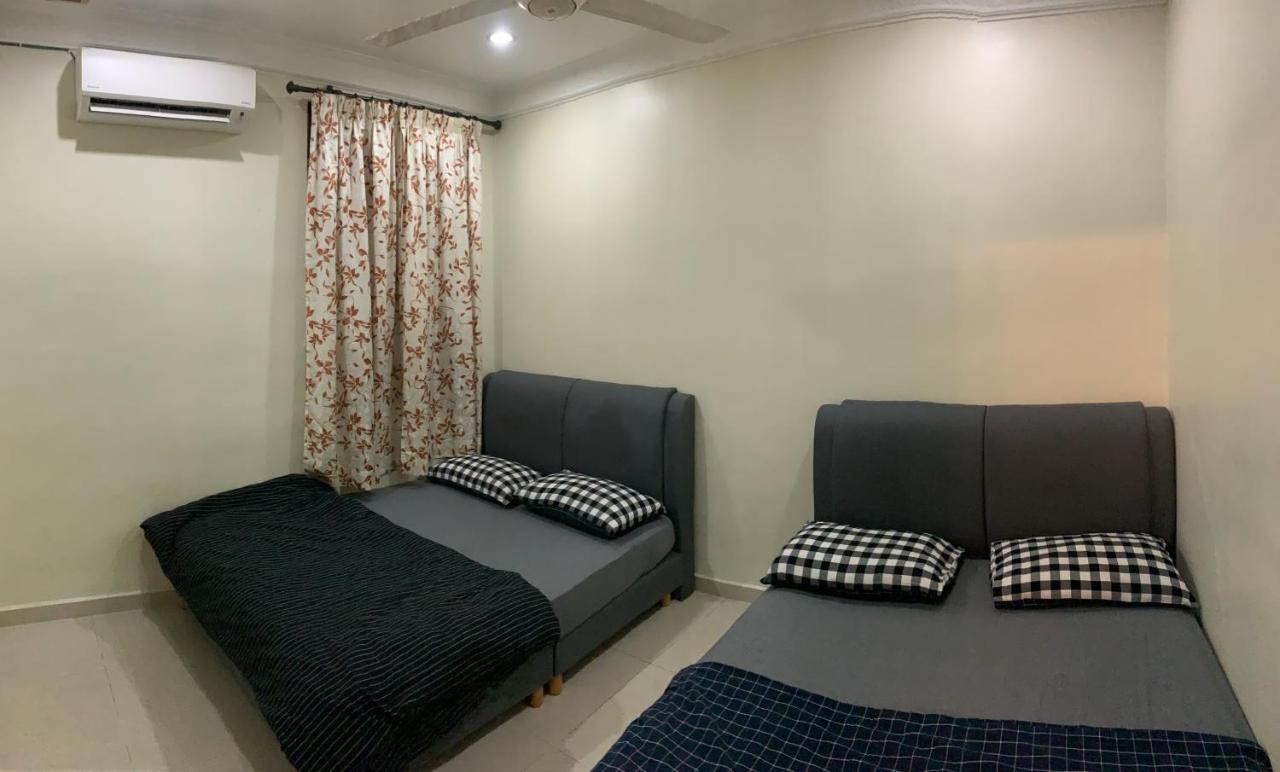 Awani Homestay Seberang Jaya Permatang Janggus Extérieur photo
