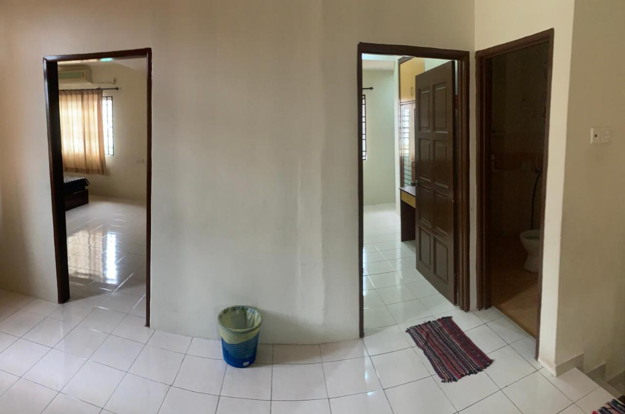 Awani Homestay Seberang Jaya Permatang Janggus Extérieur photo